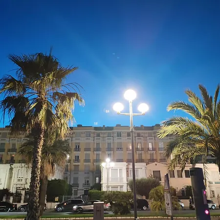 3 Pieces Promenade Daire *